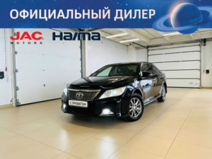 Toyota Camry 2012 г. (черный)