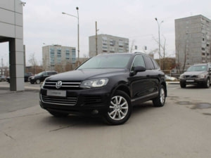 Автомобиль с пробегом Volkswagen Touareg в городе Екатеринбург ДЦ - Свободный склад USED (Ленд Ровер Автоплюс / Volvo Car Краснолесье) (с пробегом)