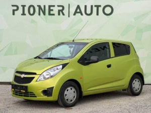 Chevrolet Spark 2011 г. (зеленый)