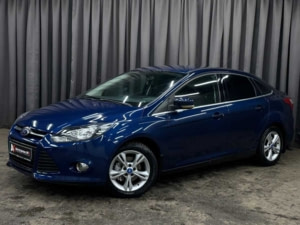 Ford Focus 2012 г. (синий)