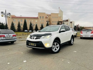 Автомобиль с пробегом Toyota RAV4 в городе Абакан ДЦ - Автосалон Абакан на Крылова