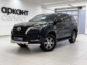 Автомобиль с пробегом Toyota Fortuner в городе Волгоград ДЦ - АРКОНТСЕЛЕКТ на Землячки