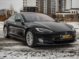 Автомобиль с пробегом Tesla Model S в городе Тюмень ДЦ - Центр по продаже автомобилей с пробегом АвтоКиПр