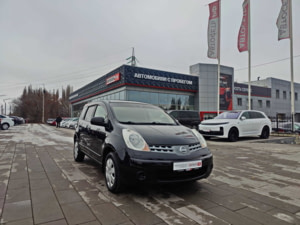 Nissan Note 2008 г. (черный)