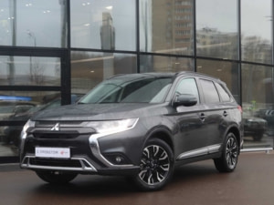 Автомобиль с пробегом Mitsubishi Outlander в городе Казань ДЦ - Тойота Центр Казань Юг