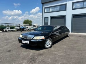 Автомобиль с пробегом Lincoln Town Car в городе Абакан ДЦ - Планета Авто