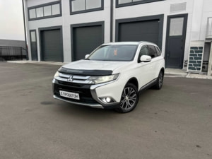 Автомобиль с пробегом Mitsubishi Outlander в городе Абакан ДЦ - Планета Авто