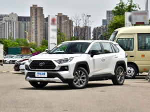 Новый автомобиль Toyota RAV4 Adventureв городе Москва ДЦ - CDEK.Shopping