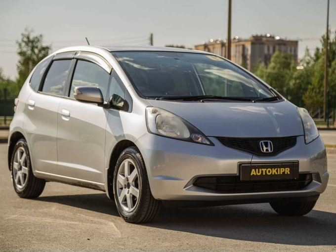 Автомобиль с пробегом Honda FIT в городе Тюмень ДЦ - Центр по продаже автомобилей с пробегом АвтоКиПр