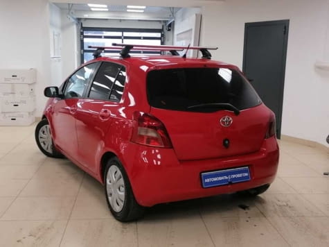 Автомобиль с пробегом Toyota Yaris в городе Москва ДЦ - Автомир Москва Дмитровка