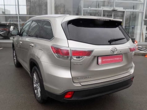 Автомобиль с пробегом Toyota Highlander в городе Брянск ДЦ - Автомир Брянск