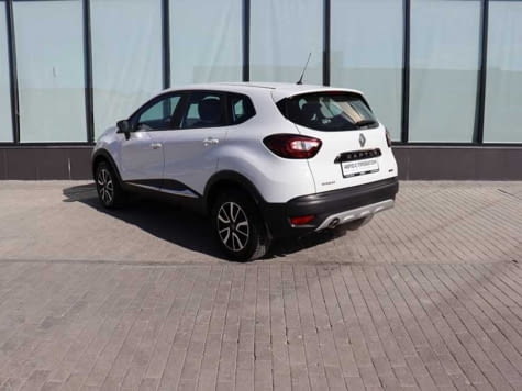 Автомобиль с пробегом Renault Kaptur в городе Екатеринбург ДЦ - Автомир Екатеринбург