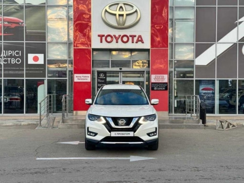 Автомобиль с пробегом Nissan X-Trail в городе Актау ДЦ - Тойота Центр Актау