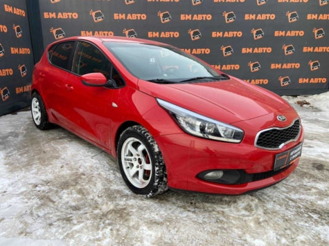 Автомобиль с пробегом Kia Ceed в городе Уфа ДЦ - БМ-Авто