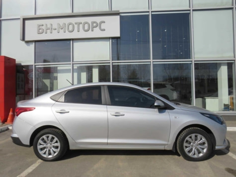 Автомобиль с пробегом Hyundai Solaris в городе Брянск ДЦ - Брянск