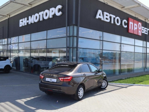 Автомобиль с пробегом LADA Vesta в городе Симферополь ДЦ - Симферополь