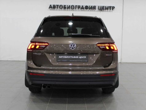 Автомобиль с пробегом Volkswagen Tiguan в городе Санкт-Петербург ДЦ - Автобиография Центр (Aito)