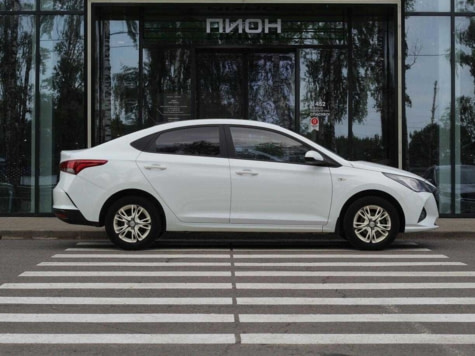 Автомобиль с пробегом Hyundai Solaris в городе Брянск ДЦ - Крона-Авто, официальный дилер ŠKODA