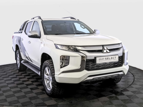 Автомобиль с пробегом Mitsubishi L200 в городе Москва ДЦ - Тойота Центр Новорижский