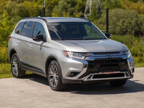 Автомобиль с пробегом Mitsubishi Outlander в городе Иваново ДЦ - Автосалон RULI на Смирнова, 90