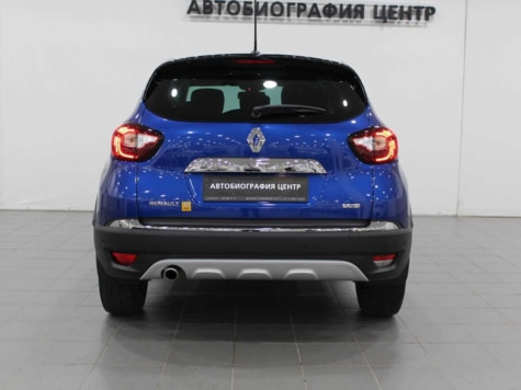 Автомобиль с пробегом Renault Kaptur в городе Санкт-Петербург ДЦ - Автобиография Центр (Land Rover)