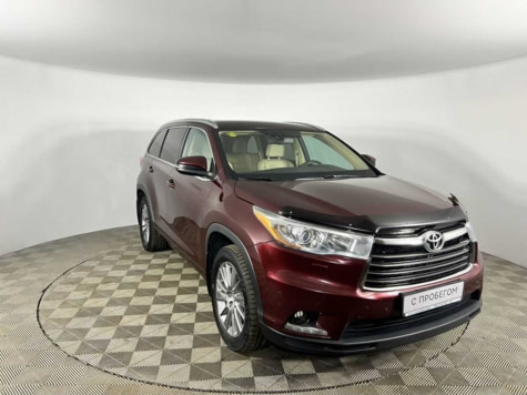 Автомобиль с пробегом Toyota Highlander в городе Ярославль ДЦ - Тойота Центр Ярославль