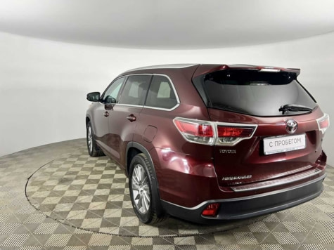 Автомобиль с пробегом Toyota Highlander в городе Ярославль ДЦ - Тойота Центр Ярославль