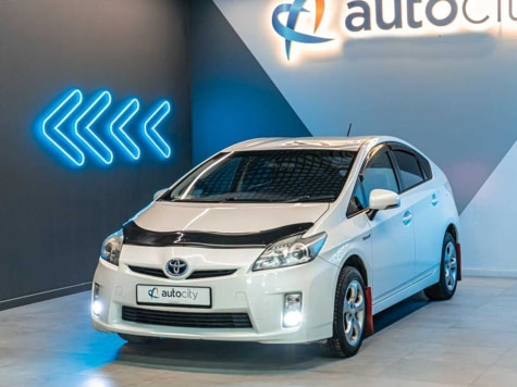 Автомобиль с пробегом Toyota Prius в городе Новосибирск ДЦ - Автоцентр Autocity на Волочаевской