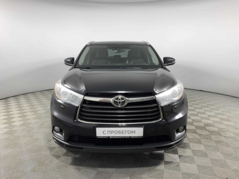 Автомобиль с пробегом Toyota Highlander в городе Москва ДЦ - Тойота Центр Каширский