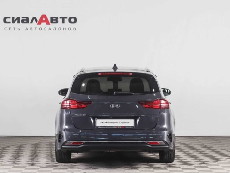 Автомобиль с пробегом Kia Ceed в городе Красноярск ДЦ - СИАЛАВТО Expert