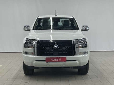 Автомобиль с пробегом Mitsubishi L200 в городе Омск ДЦ - Свободный склад USED (Тойота Центр Омск / Лексус - Омск / OMODA Автоплюс / JAECOO Автоплюс) (с пробегом)