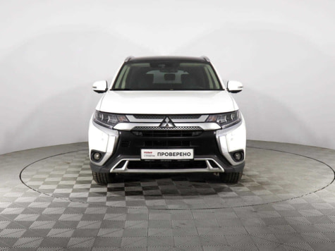 Автомобиль с пробегом Mitsubishi Outlander в городе Санкт-Петербург ДЦ - РОЛЬФ Лахта