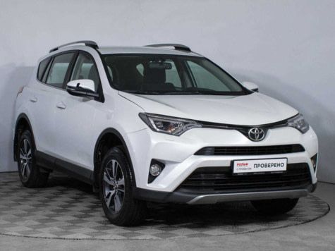 Автомобиль с пробегом Toyota RAV4 в городе Москва ДЦ - РОЛЬФ Сити