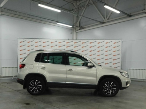 Автомобиль с пробегом Volkswagen Tiguan в городе Курск ДЦ - Курск