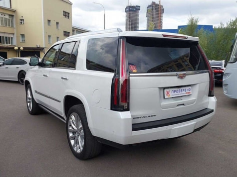 Автомобиль с пробегом Cadillac Escalade в городе Москва ДЦ - Шеви-Плюс Автозаводская