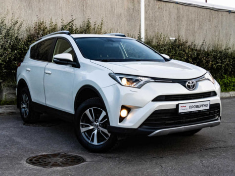 Автомобиль с пробегом Toyota RAV4 в городе Санкт-Петербург ДЦ - РОЛЬФ Витебский