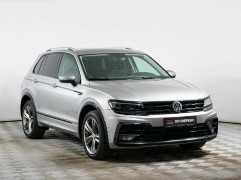 Автомобиль с пробегом Volkswagen Tiguan в городе Москва ДЦ - РОЛЬФ Центр