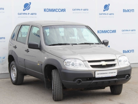 Автомобиль с пробегом Chevrolet Niva в городе Пермь ДЦ - Сатурн-Р Трейд