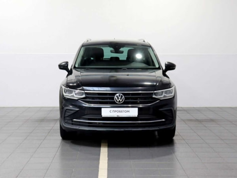 Автомобиль с пробегом Volkswagen Tiguan в городе Сургут ДЦ - Восток Моторс Лада