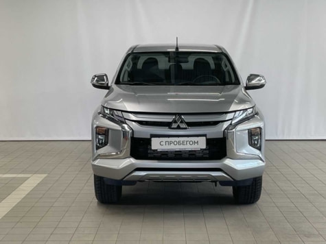 Автомобиль с пробегом Mitsubishi L200 в городе Омск ДЦ - Свободный склад USED (Тойота Центр Омск / Лексус - Омск / OMODA Автоплюс / JAECOO Автоплюс) (с пробегом)