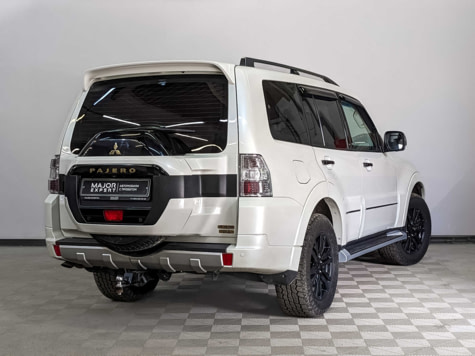 Автомобиль с пробегом Mitsubishi Pajero в городе Москва ДЦ - Тойота Центр Новорижский