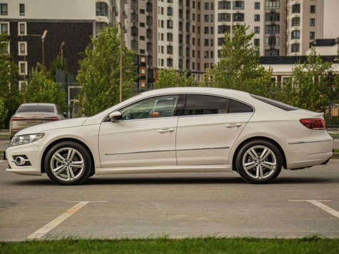 Автомобиль с пробегом Volkswagen Passat CC в городе Тюмень ДЦ - Центр по продаже автомобилей с пробегом АвтоКиПр