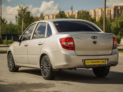 Автомобиль с пробегом LADA Granta в городе Тюмень ДЦ - Центр по продаже автомобилей с пробегом АвтоКиПр