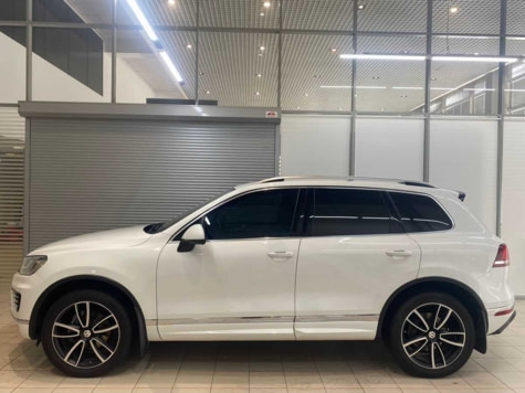 Автомобиль с пробегом Volkswagen Touareg в городе Екатеринбург ДЦ - Европа Авто