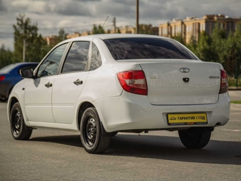 Автомобиль с пробегом LADA Granta в городе Тюмень ДЦ - Центр по продаже автомобилей с пробегом АвтоКиПр