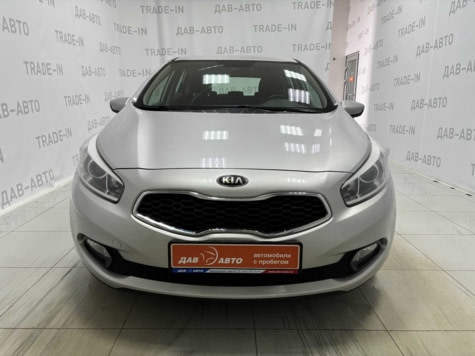 Автомобиль с пробегом Kia Ceed в городе Пермь ДЦ - ДАВ-АВТО