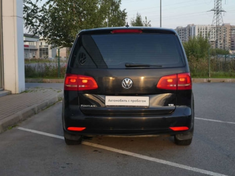 Автомобиль с пробегом Volkswagen Touran в городе Санкт-Петербург ДЦ - Неон-Авто