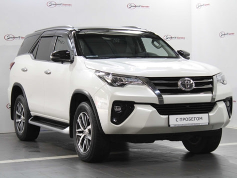 Автомобиль с пробегом Toyota Fortuner в городе Владивосток ДЦ - Тойота Центр Владивосток