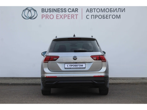 Автомобиль с пробегом Volkswagen Tiguan в городе Краснодар ДЦ - Тойота Центр Кубань