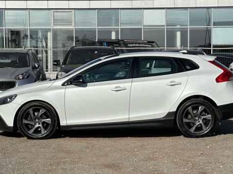 Автомобиль с пробегом Volvo V40 в городе Набережные Челны ДЦ - Диалог-Авто Набережные Челны Альметьевский Тракт